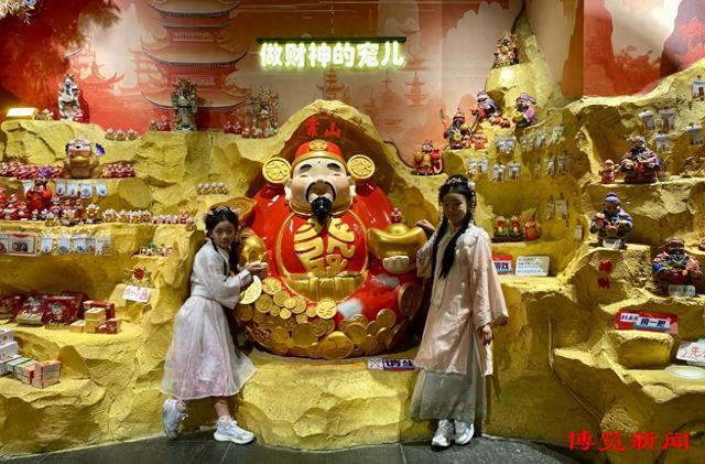 挤上暑期游TOP50热度榜，无海的淄博如何赢？