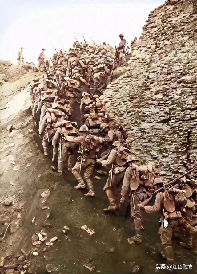 1938年，日军攻占江苏徐州，在徐州城内	，拍下一系列照片！