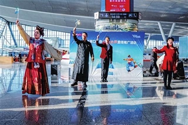 串起冰雪情 点亮候客厅——清河站区枢纽「变身」文化交流新空间、文旅推广新场景