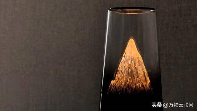 华为首席执行官在等待 Mate 80 发布时预热一款创新产品，引发关注