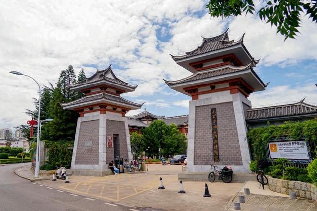 大理以 “文”迎客热度高