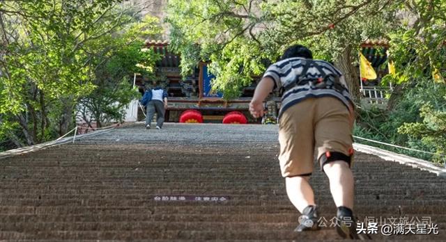 全省首家!助力机器人进驻恒山,轻松徒步登北岳
