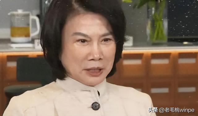 偷技术挖人？不知首都是北京？董明珠说过的话含金量还在上升！
