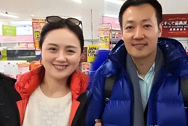 离世仅过去 8 个月，52 岁辛柏青高调传出喜讯	，朱媛媛终于能安心了