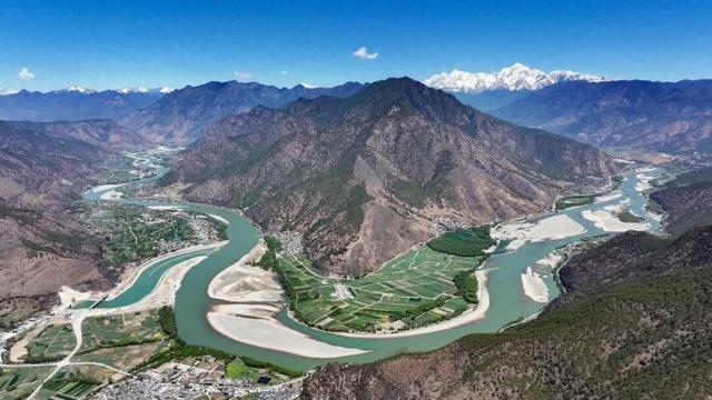 地理奇迹！张张是壁纸丨15秒看云南