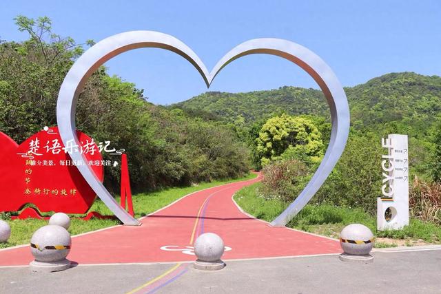 宁波这两座水库相距仅千米，之间藏着多条绿道和茶咖空间，都很美