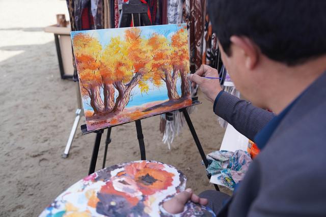 沙雅沙雁洲｜胡杨作画、河水为诗，这里藏着南疆秋天最热烈的模样