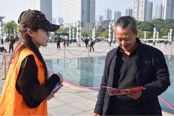 重庆北站这场红色文化宣传“走新”又“走心”