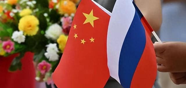 局势已经恶化，19国派兵堵门，解放军通告全球，中俄军方联手了