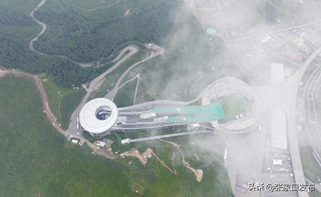 崇礼区滑雪场提升雪道植被覆盖