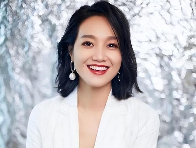 原来是她骗了朱丹1600万，她让朱丹倾家荡产，朱丹让她社死全网