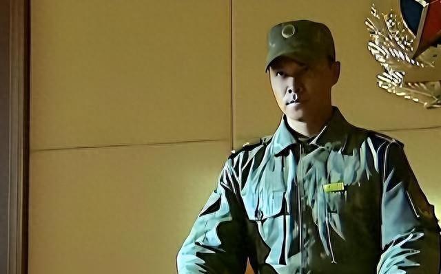 原来他已经离世8年了，王宝强张译都在葬礼上痛哭！