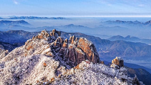 安徽池州：九华山雪景如画