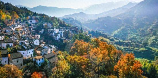 篁岭红叶 + 晒秋，定格人文自然之美