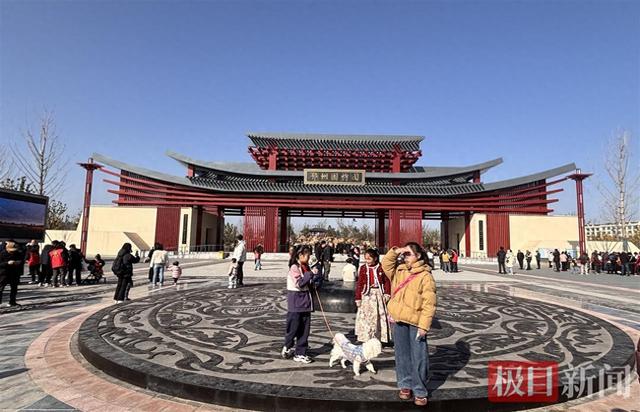 鄂州园博园预开园首日迎来4000名游客，国内首创“双园融合”模式亮相