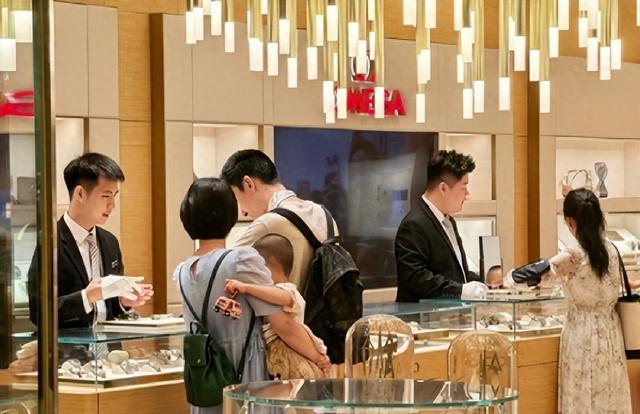 购物大军狂欢时，海南却在悄悄布局“上天入海”的新大陆