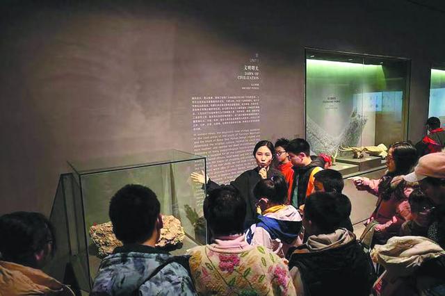 长城铸文脉 实景启新知