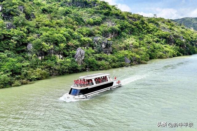 贵州花江大峡谷风景名胜区：“桥景”融合点燃长假旅游热