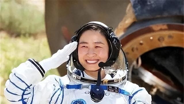 女航天员刘洋：结婚8年不生孩子，首次升空前为丈夫留下2条遗言