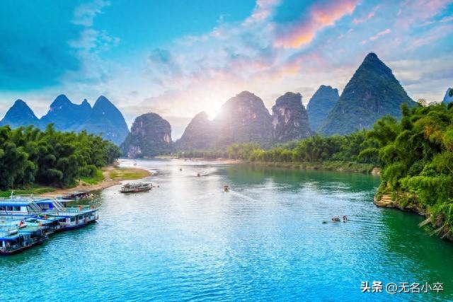 一直以为广西桂林山水已经够绝了，直到去了崇左后，被惊艳到了