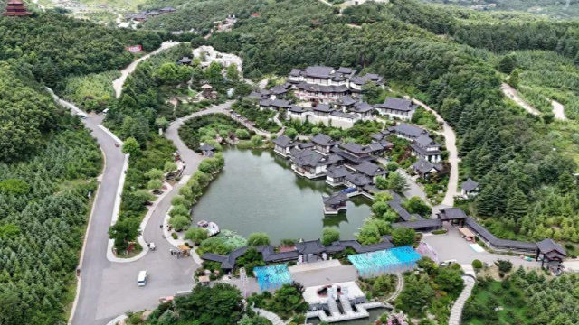 昔日“吃灰”，今日“生金”，威海华夏城景区用二十载验证“十字箴言”
