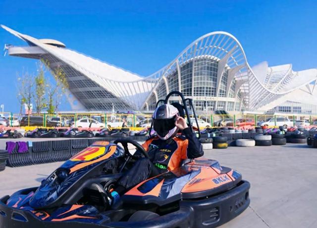 梦幻岛的游戏项目（天空之境蹦极梦幻岛卡丁车来金沙滩啤酒城体验极致快感）