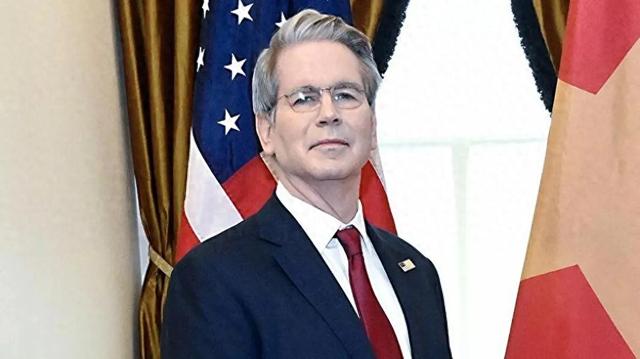 出大事了，美国第一块稀土磁铁诞生	，贝森特欢呼雀跃：再不怕中国