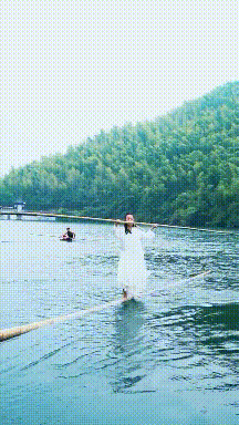 梦幻q仙整蛊（这样整蛊同桌真的好吗看到的可千万不要模仿）
