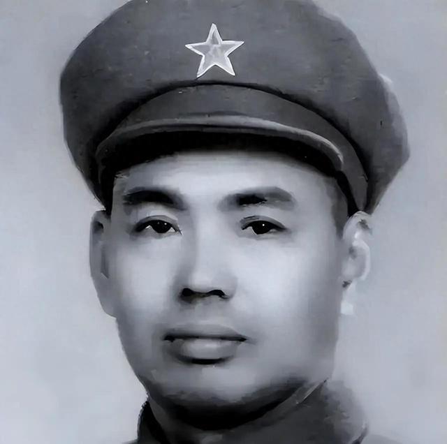 许世友下葬后，王震用拐杖指着参加葬礼的老将们：可千万不能学他