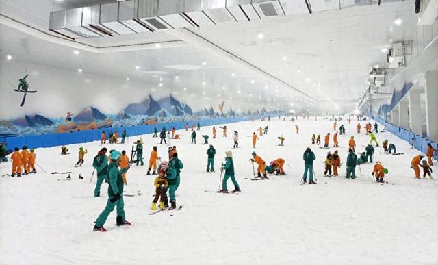 启迪冰雪梧州项目获评2025年广西文旅改革创新典型案例