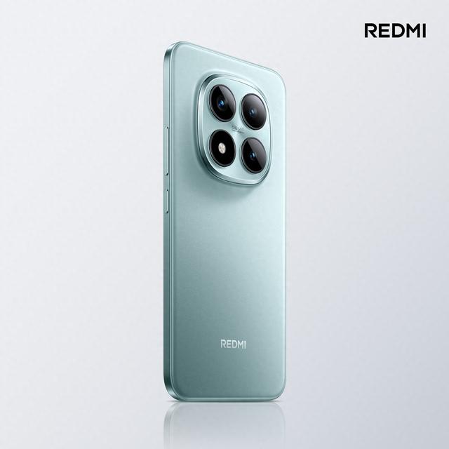 小米公布REDMI Note 15 Pro+首批官图：“迄今最好看”Note小金刚