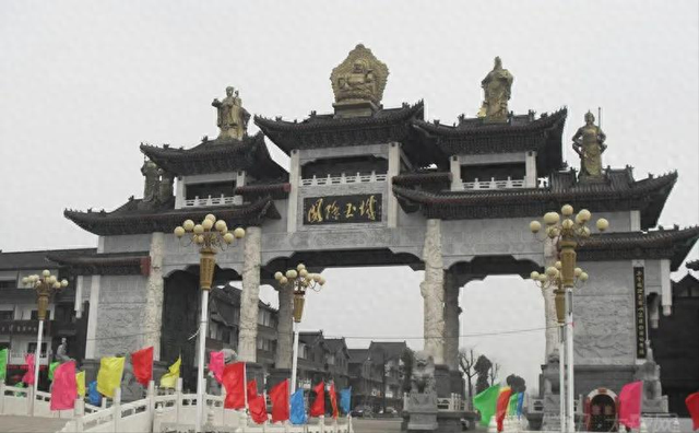 央视曝光，全是演的！成本几十卖上万，官方通报涉案人员已被控制