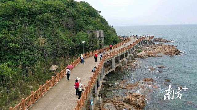大亚湾黄金海岸一期、小径湾、泡泡海沙滩恢复开园