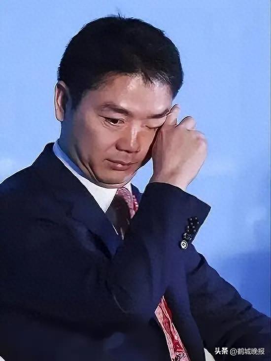 京东大佬的遗憾：赚走千亿却暖不了儿子的心，钱真买不来陪伴？
