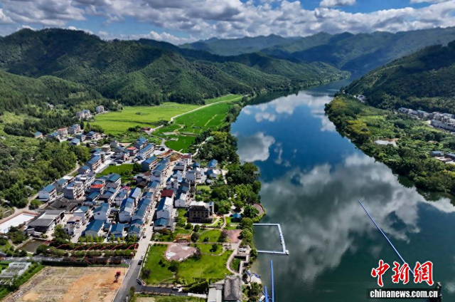 福建三明山清水秀风光美