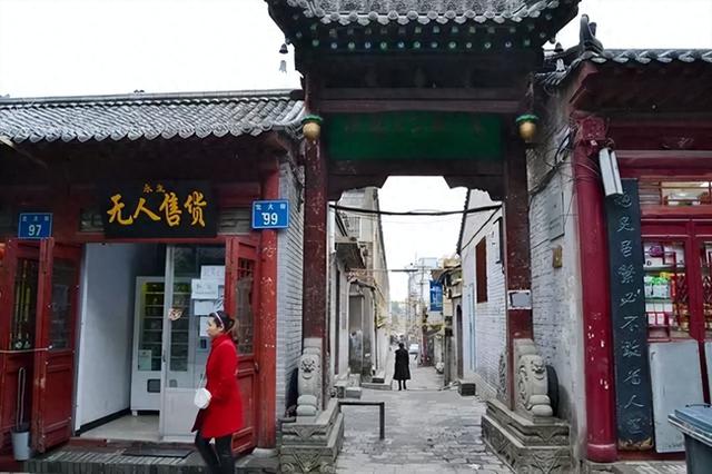 榆林老街一条条小巷，让我感受到一份份鲜活人物的形象