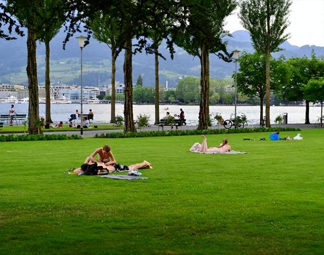 年休134天，德国福利咋这么好，别急着羡慕，它没那么光鲜亮丽