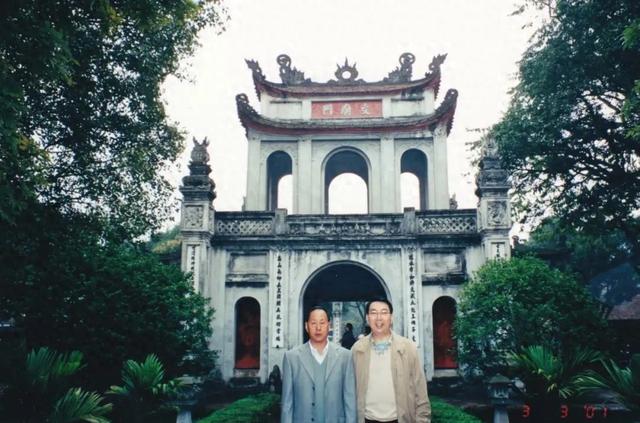 走进越南河内文庙-国子监