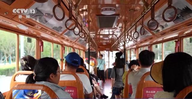 坐着公交游北京，十条热门公交线路开启深度游
