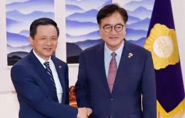 李在明确定缺席我国阅兵后，我国有一个特殊安排，反将韩国一军