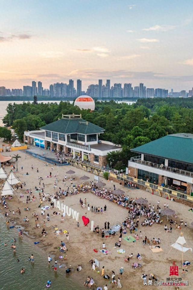 武汉夏夜天花板！东湖沙滩VIVA落日派对深度玩全攻略！