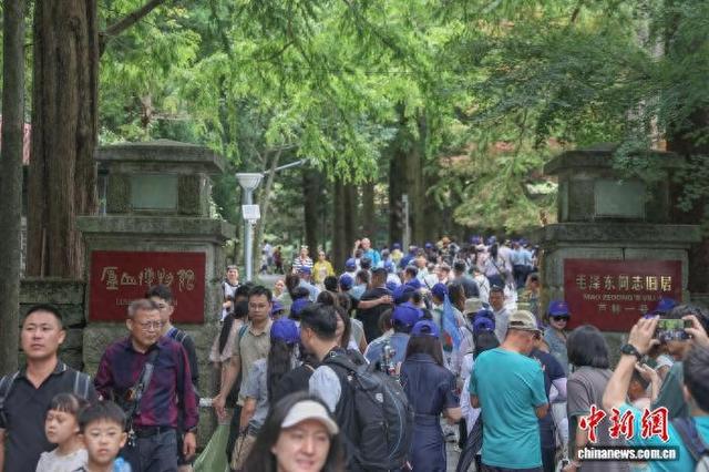 炎炎夏日 清凉庐山避暑旅游正热