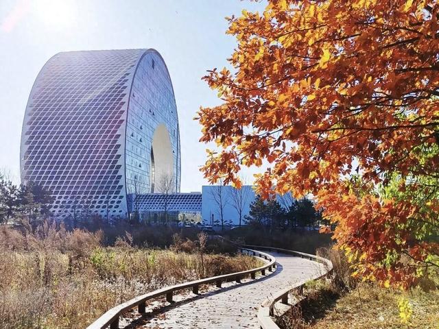 秋之彩色吉林｜工业区不懂浪漫？长春汽开区的秋天，美到犯规！