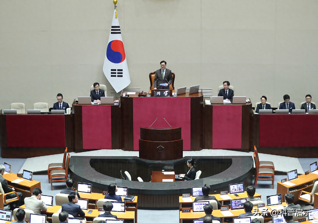 266比199，日本新首相人选出炉，对华态度成亮点	，高市或被抛弃