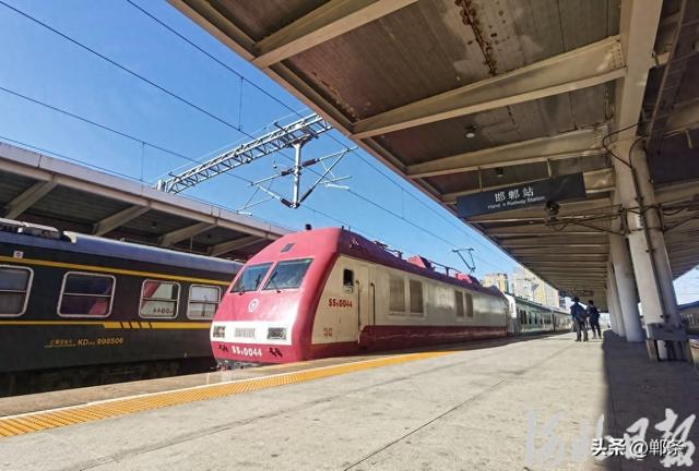 北京至邯郸开通“星光·燕赵号”旅游专列