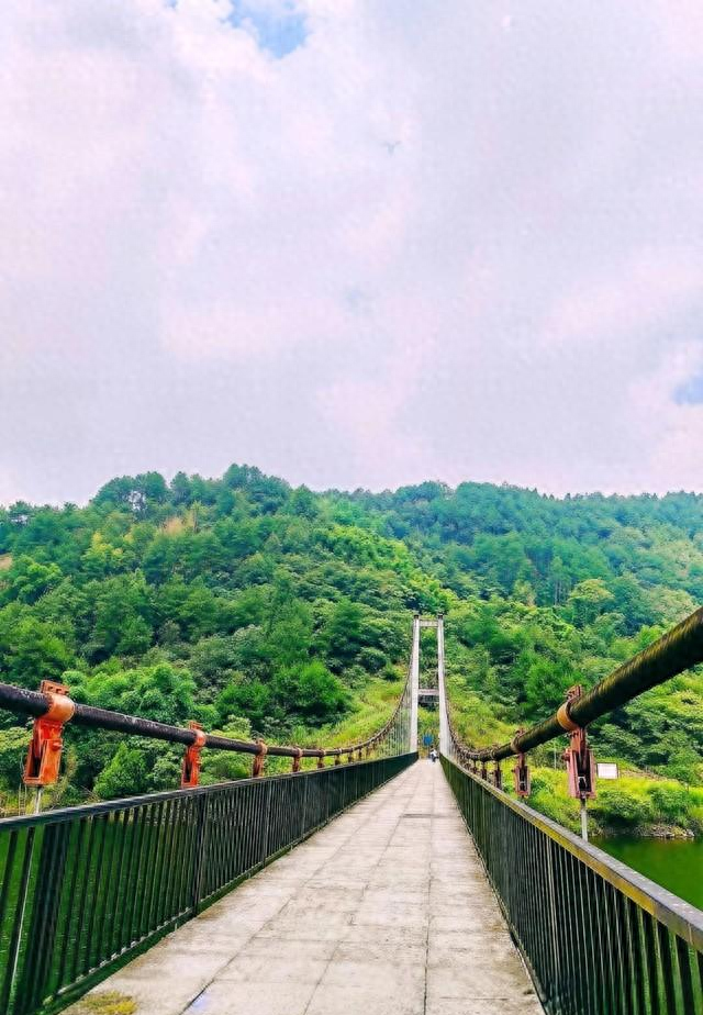 重庆又一景区走红，景色堪比五A，很少人知道。