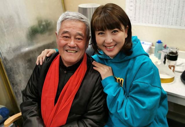 央媒出手！闫学晶账号被禁止关注，这回谁也救不了她