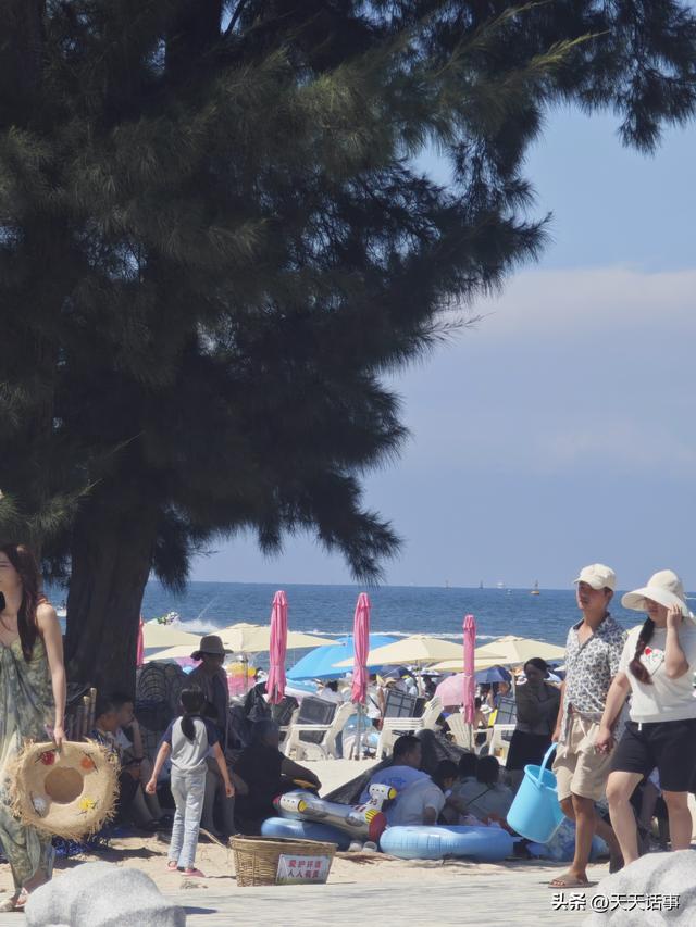 奇怪！今年的国庆假期有8天，但很多人都不出门旅游了