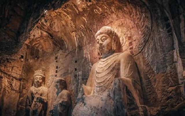 中国河南省五大历史古城：1	、商丘古城，2、许昌古城	，3、开封