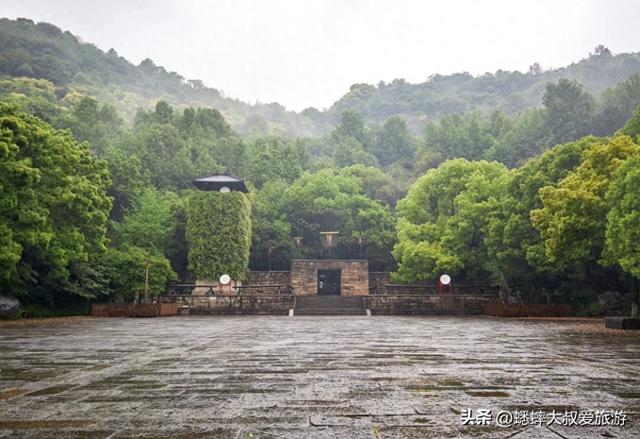 这个杭州“千古名山”，80%人都错过了，与勾践结缘，故事繁多！